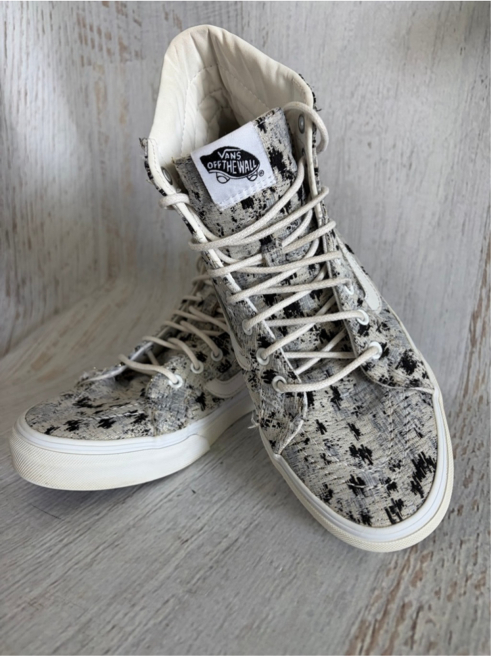 Women's Vans Sk8-Hi Sneakers Size 9 White Black Pattern - Picture 1 of 10